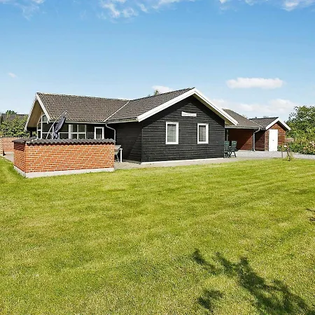 別荘 Three-bedroom In Storvorde 19 Egense