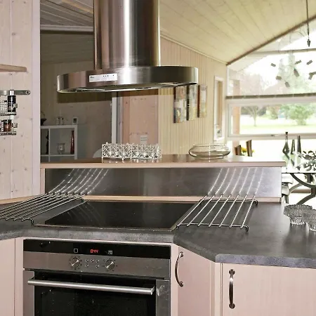 Three-bedroom In Storvorde 19 * Egense